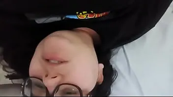 أفلام إباحية مترجمة – أنجليكا بمؤخرة ضخمة تمارس الجنس الشرجي الساخن